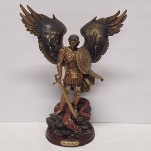 VTG Bradford Exchange Michael Triumphant Warrior Sculpture Howard David Johnson
